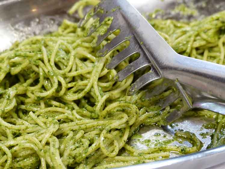 Pasta Pesto met spinazie en Spek